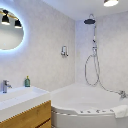 Sesame Duplex Disneyland Paris Netflix 6 Personnes Et 1 Bebe Avec Parking *